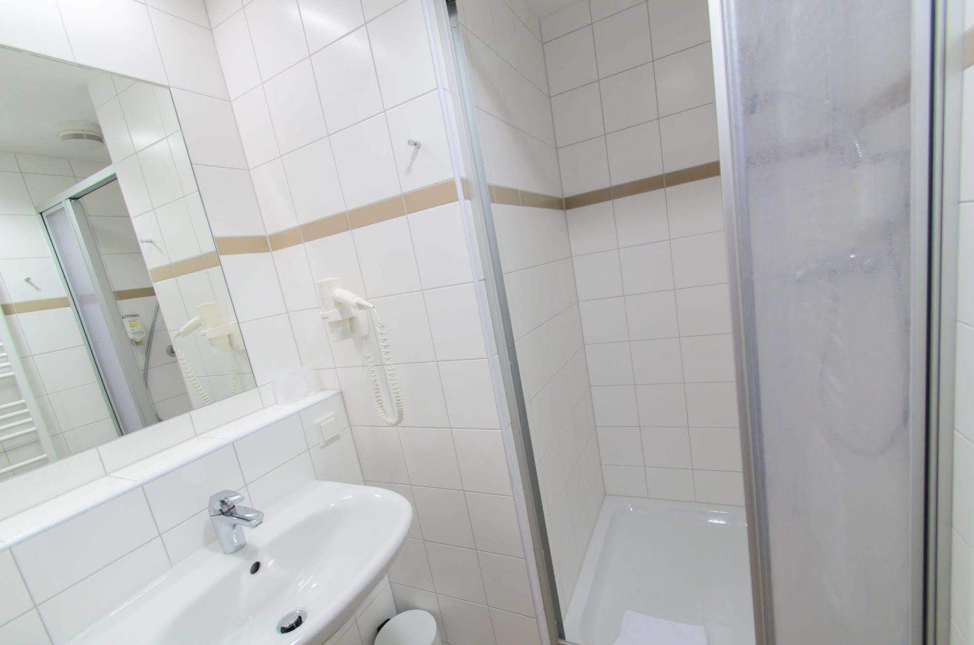 Jufa Hotel Knappenberg Ober-Gossen Kültér fotó